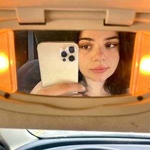 Meet your Posher, Genesy